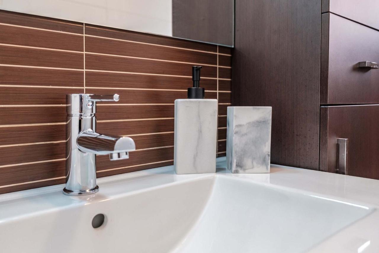 Stylish And Chic City Center Apartment With Wifi La Laguna  Buitenkant foto