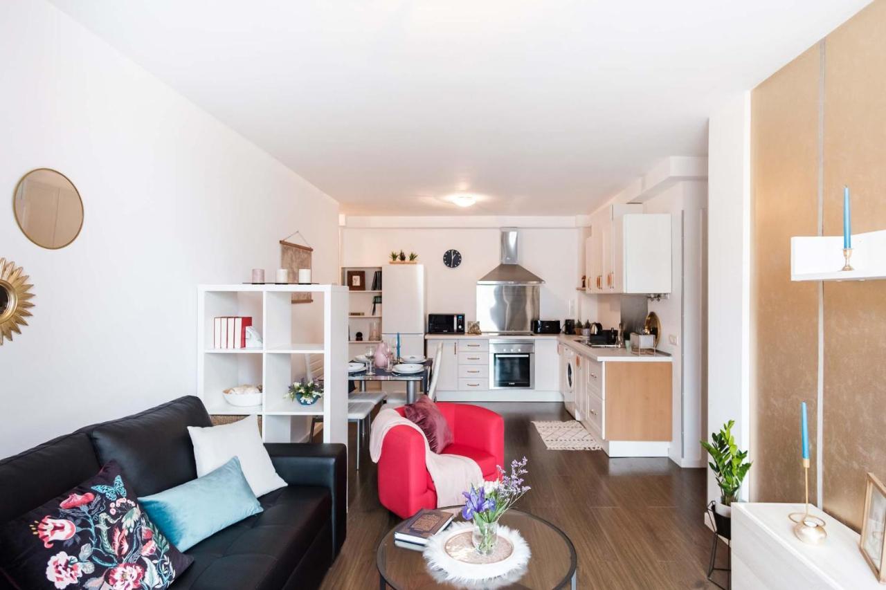 Stylish And Chic City Center Apartment With Wifi La Laguna  Buitenkant foto
